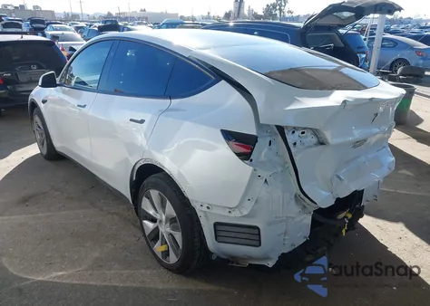 2023 Tesla Model Y Awd/Long Range Dual Motor All-Wheel Drive z USA, uszkodzony, nr VIN 7SAYGDEE6PF798030